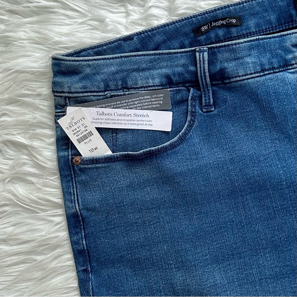TALBOTS NWT 18 18W Jegging Crops in Neptune Wash • Cropped Denim Jeans - Picture 7 of 11